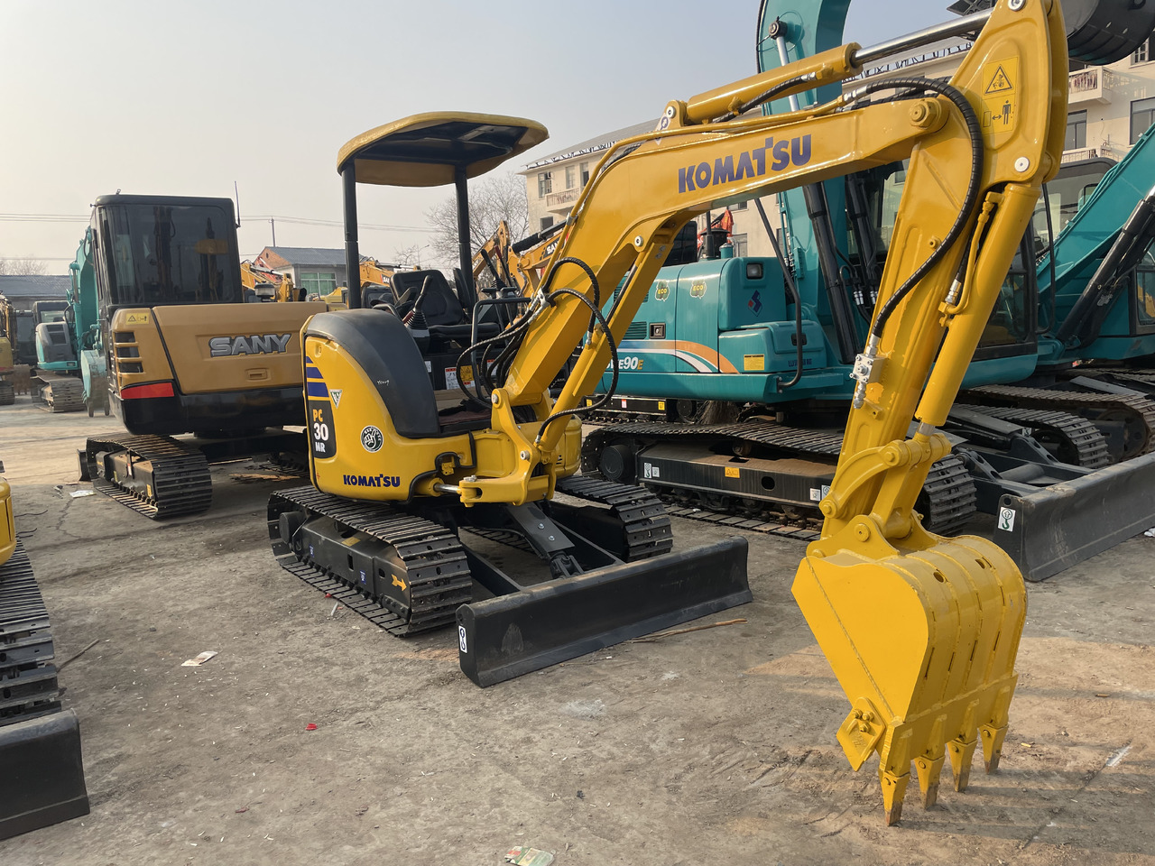 KOMATSU PC30MR-3 - Mini bager: slika 2 KOMATSU PC30MR-3 - Mini bager: slika 2