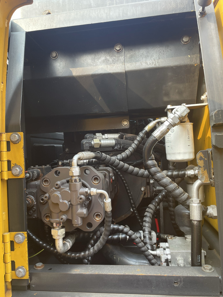 Bager goseničar VOLVO EC140: slika 9