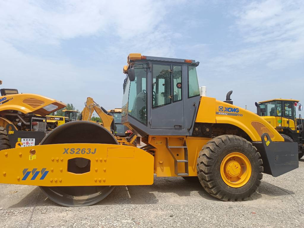 XCMG XS 263J - Kompaktor: slika 1 XCMG XS 263J - Kompaktor: slika 1