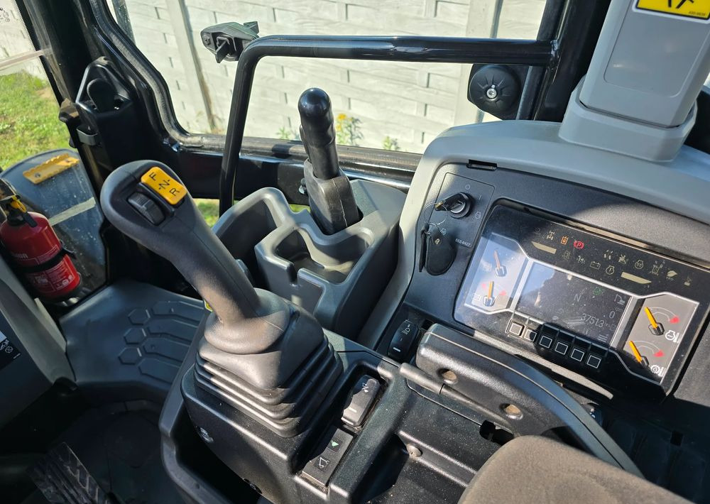 Caterpillar - Bager nakladalec: slika 5 Caterpillar - Bager nakladalec: slika 5