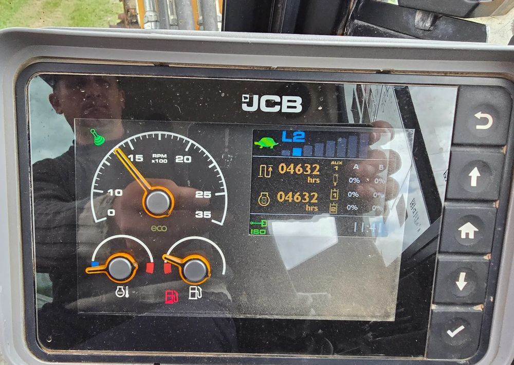 JCB - Bager goseničar: slika 4 JCB - Bager goseničar: slika 4