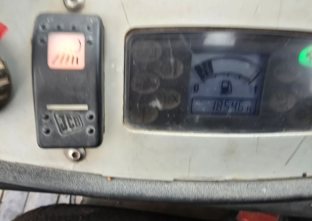 JCB - Mini bager: slika 4 JCB - Mini bager: slika 4