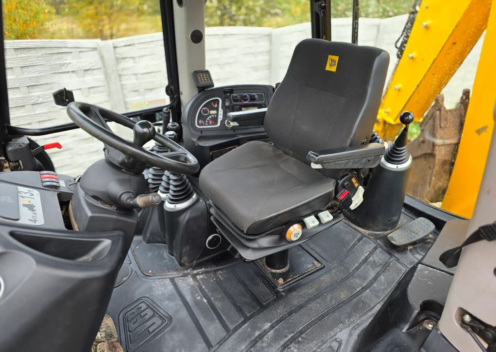 JCB - Bager nakladalec: slika 3 JCB - Bager nakladalec: slika 3