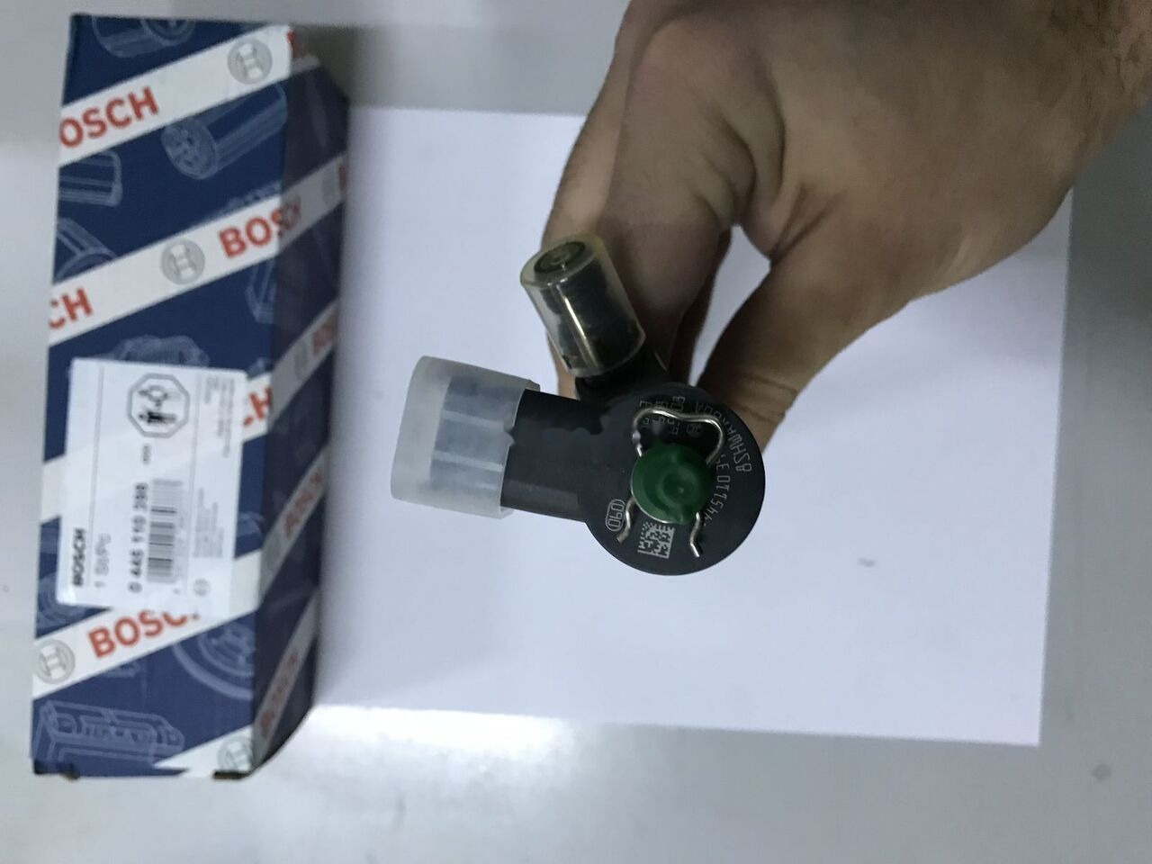 Bosch 2018 5600709499 Renault - Injektor za Tovornjak: slika 1 Bosch 2018 5600709499 Renault - Injektor za Tovornjak: slika 1