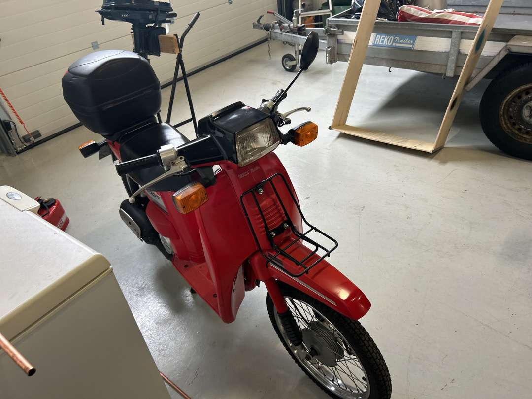 1984 Moped HONDA SCOOPY ELECTRIC STAR 50 hk - Prikolica za prevoz motorjev: slika 2 1984 Moped HONDA SCOOPY ELECTRIC STAR 50 hk - Prikolica za prevoz motorjev: slika 2