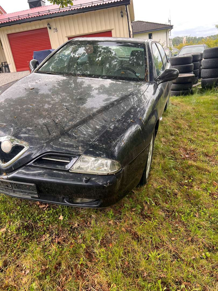 1999 Alfa Romeo 166 - Avtomobil: slika 2 1999 Alfa Romeo 166 - Avtomobil: slika 2