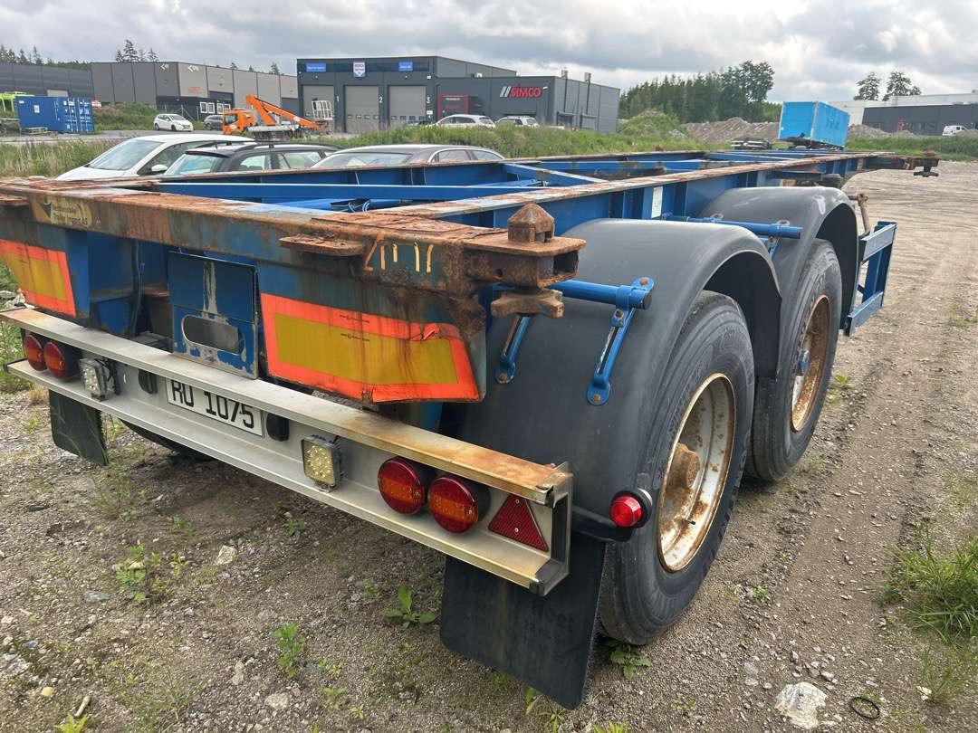 2004 Container-henger TURBO`HOET CONTAINERSEMITRAILER EU-godkjent - Kontejnerska polprikolica/ Polprikolica z zamenljivim tovoriščem: slika 3 2004 Container-henger TURBO`HOET CONTAINERSEMITRAILER EU-godkjent - Kontejnerska polprikolica/ Polprikolica z zamenljivim tovoriščem: slika 3