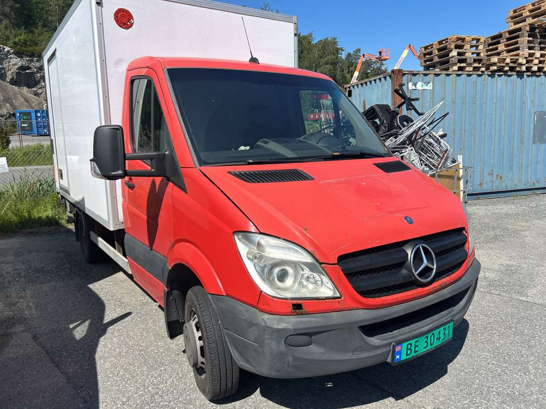2009 Skapbil 8 paller MERCEDES-BENZ 515 CDI - Dostavno vozilo z zabojnikom: slika 2 2009 Skapbil 8 paller MERCEDES-BENZ 515 CDI - Dostavno vozilo z zabojnikom: slika 2