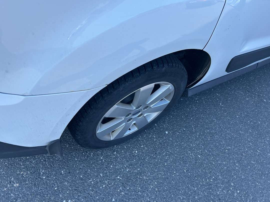 2014 Varebil FORD TRANSIT CONNECT EU-Godkjent lizing 2014 Varebil FORD TRANSIT CONNECT EU-Godkjent: slika 17 2014 Varebil FORD TRANSIT CONNECT EU-Godkjent lizing 2014 Varebil FORD TRANSIT CONNECT EU-Godkjent: slika 17