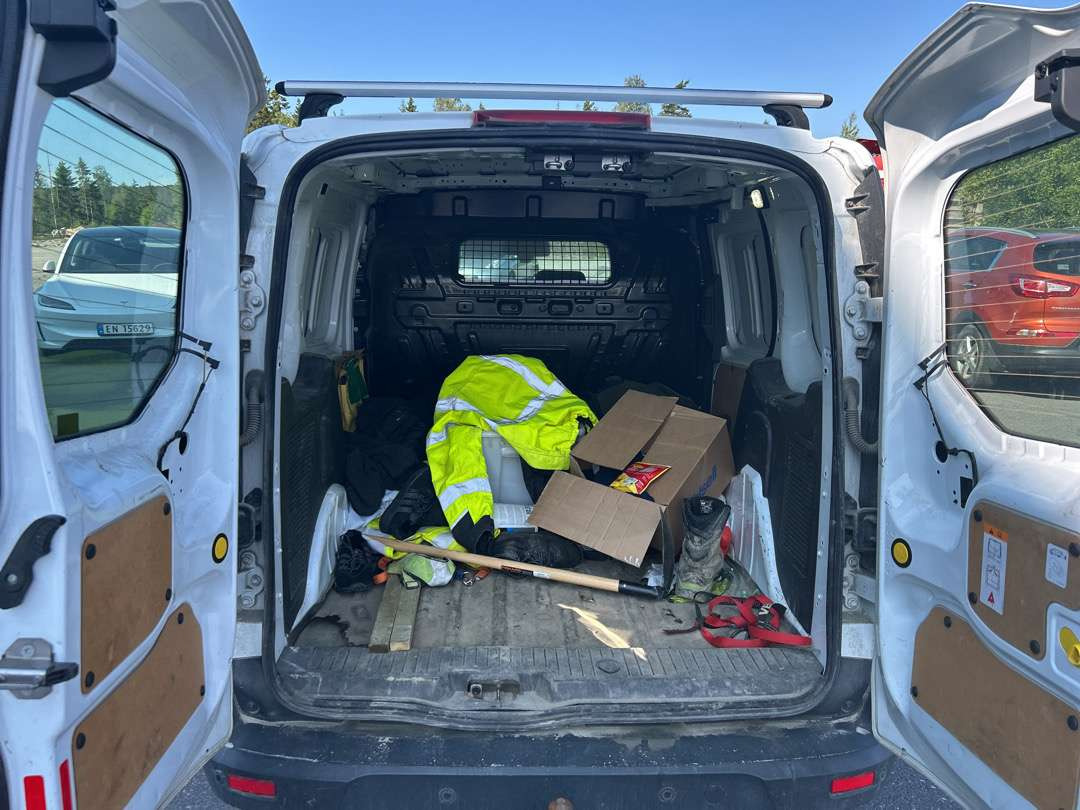 2014 Varebil FORD TRANSIT CONNECT EU-Godkjent lizing 2014 Varebil FORD TRANSIT CONNECT EU-Godkjent: slika 6 2014 Varebil FORD TRANSIT CONNECT EU-Godkjent lizing 2014 Varebil FORD TRANSIT CONNECT EU-Godkjent: slika 6