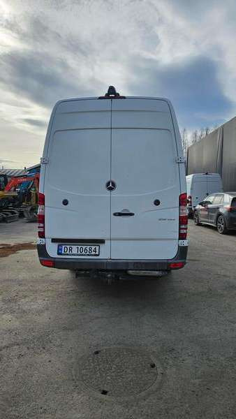 2016 Mercedes-Benz Sprinter 516 cdi - lav km - Tovornjak zabojnik: slika 4 2016 Mercedes-Benz Sprinter 516 cdi - lav km - Tovornjak zabojnik: slika 4