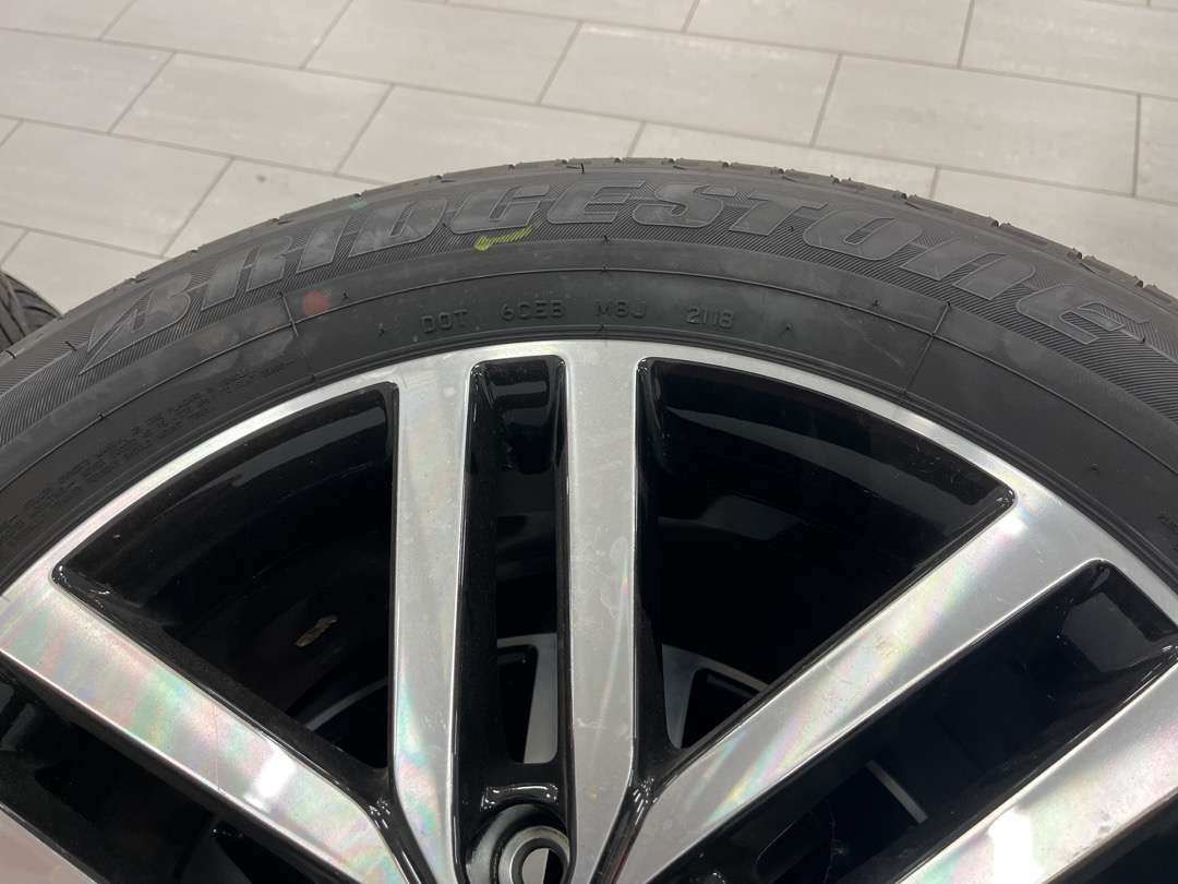 Dekk til Mercedes x klasse - Orodje/ Oprema: slika 4 Dekk til Mercedes x klasse - Orodje/ Oprema: slika 4