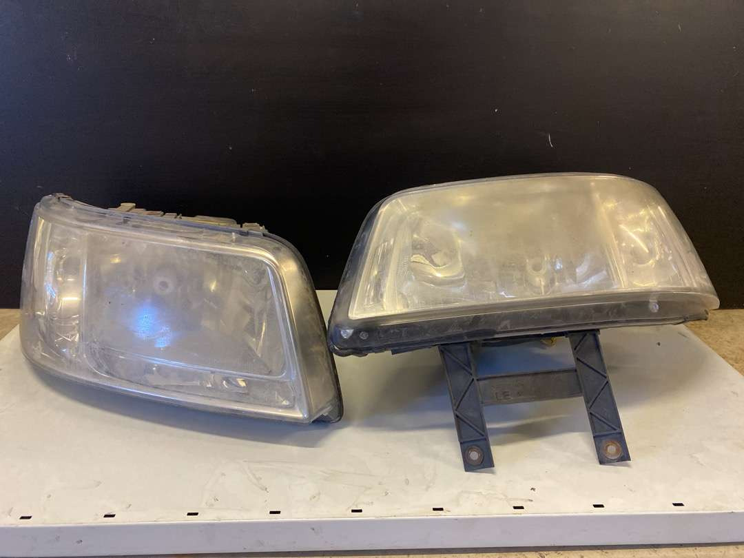 VW Transporter frontlykter - Orodje/ Oprema: slika 1 VW Transporter frontlykter - Orodje/ Oprema: slika 1