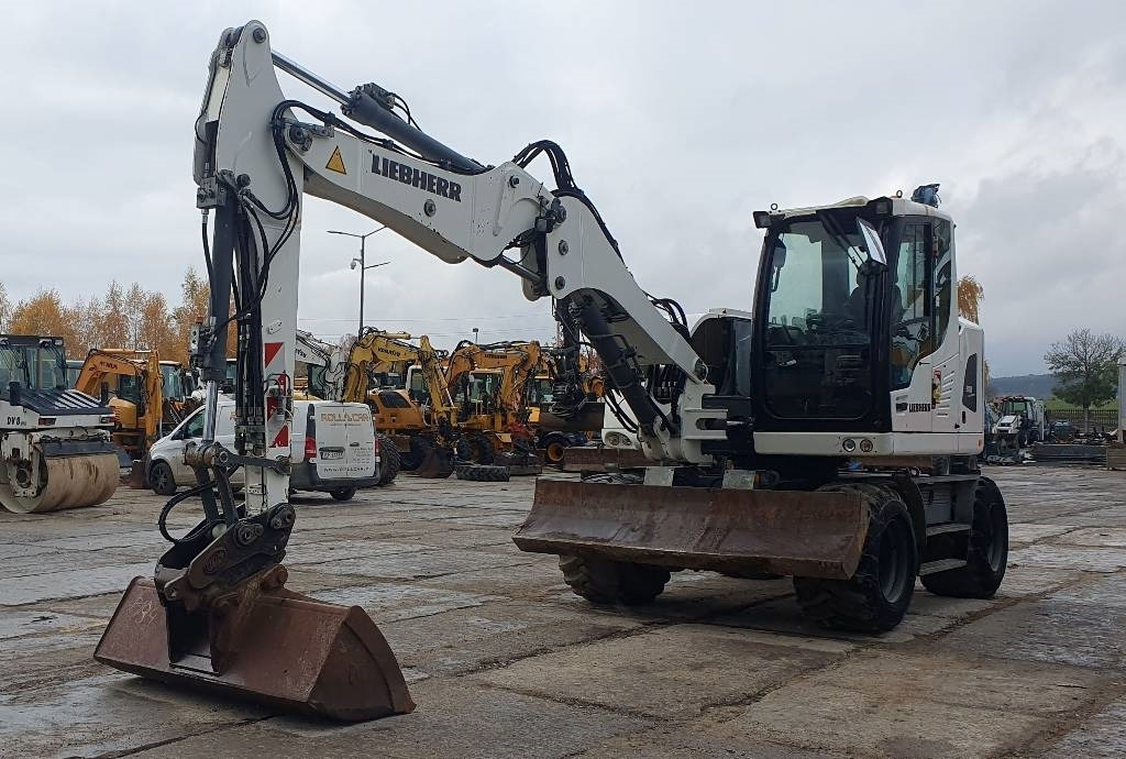 Liebherr A 912 Litronic - Bager na kolesih: slika 1 Liebherr A 912 Litronic - Bager na kolesih: slika 1