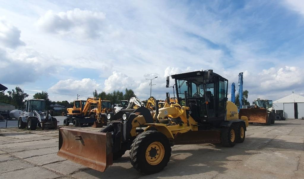 New Holland F 106.7 A - Greder: slika 1 New Holland F 106.7 A - Greder: slika 1