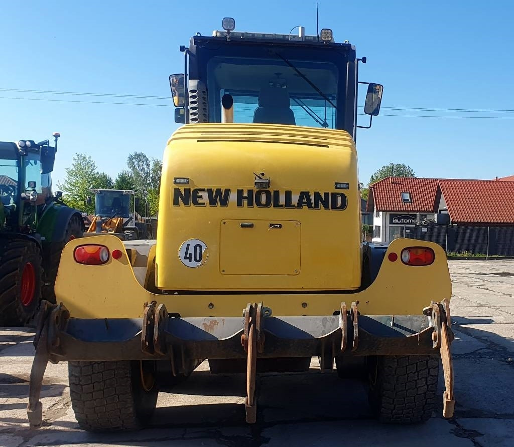 New Holland F 156.7 A - Greder: slika 3 New Holland F 156.7 A - Greder: slika 3