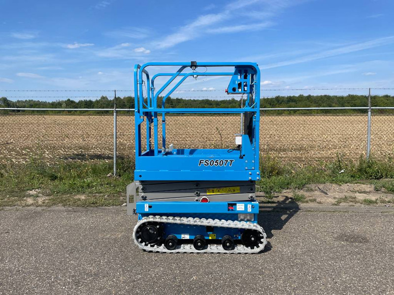 Fronteq FS0507T Tracked Scissor Lift | 2025 - Škarjasta dvižna ploščad: slika 4 Fronteq FS0507T Tracked Scissor Lift | 2025 - Škarjasta dvižna ploščad: slika 4