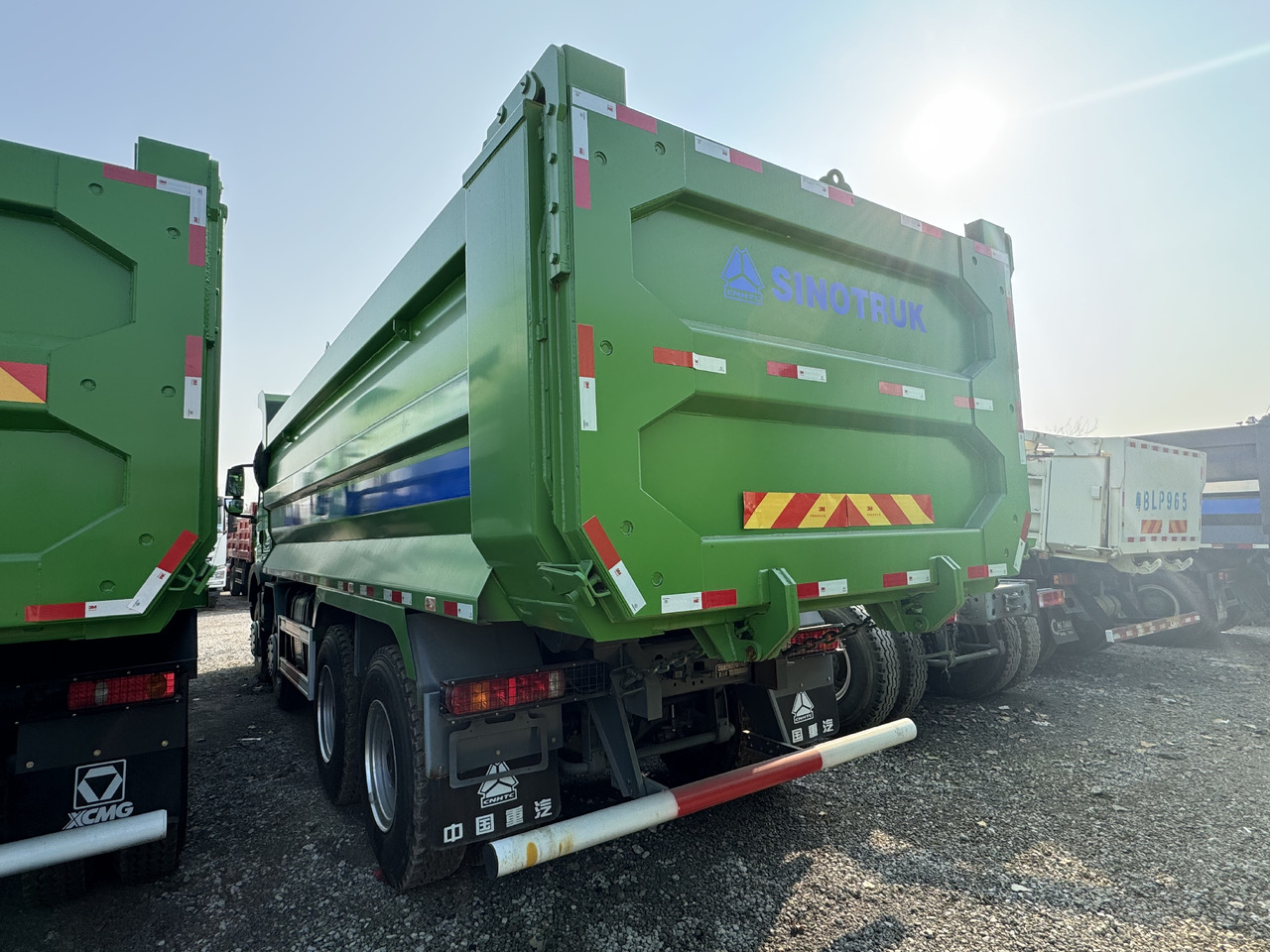 SINOTRUCK HOWO - Tovornjak prekucnik: slika 4 SINOTRUCK HOWO - Tovornjak prekucnik: slika 4