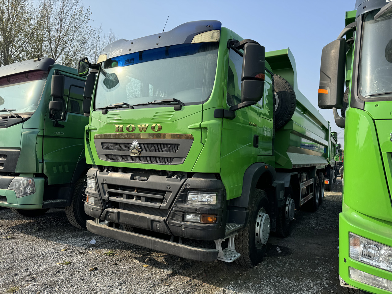 SINOTRUCK HOWO - Tovornjak prekucnik: slika 2 SINOTRUCK HOWO - Tovornjak prekucnik: slika 2