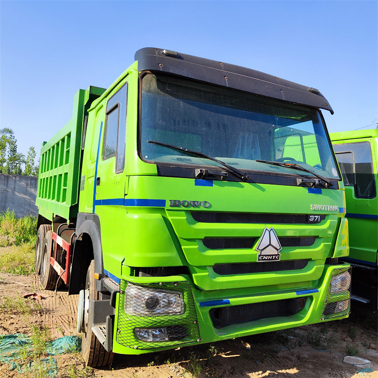Sinotruck HOWO - Tovornjak prekucnik: slika 4 Sinotruck HOWO - Tovornjak prekucnik: slika 4