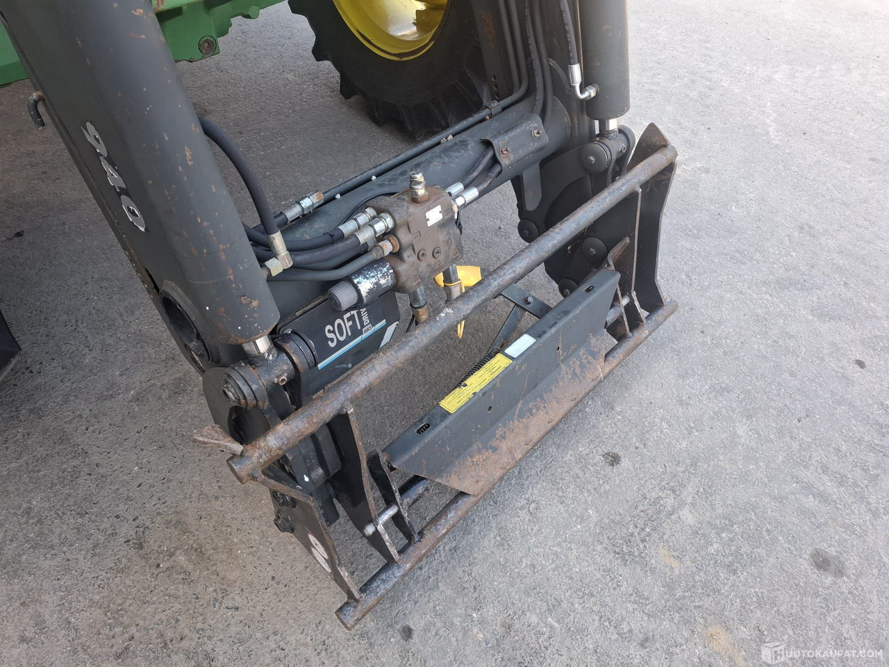 John Deere 6400, 1997 Traktori, Sis alv 25,5%, Nurmijärvi - Drugi stroj: slika 5 John Deere 6400, 1997 Traktori, Sis alv 25,5%, Nurmijärvi - Drugi stroj: slika 5