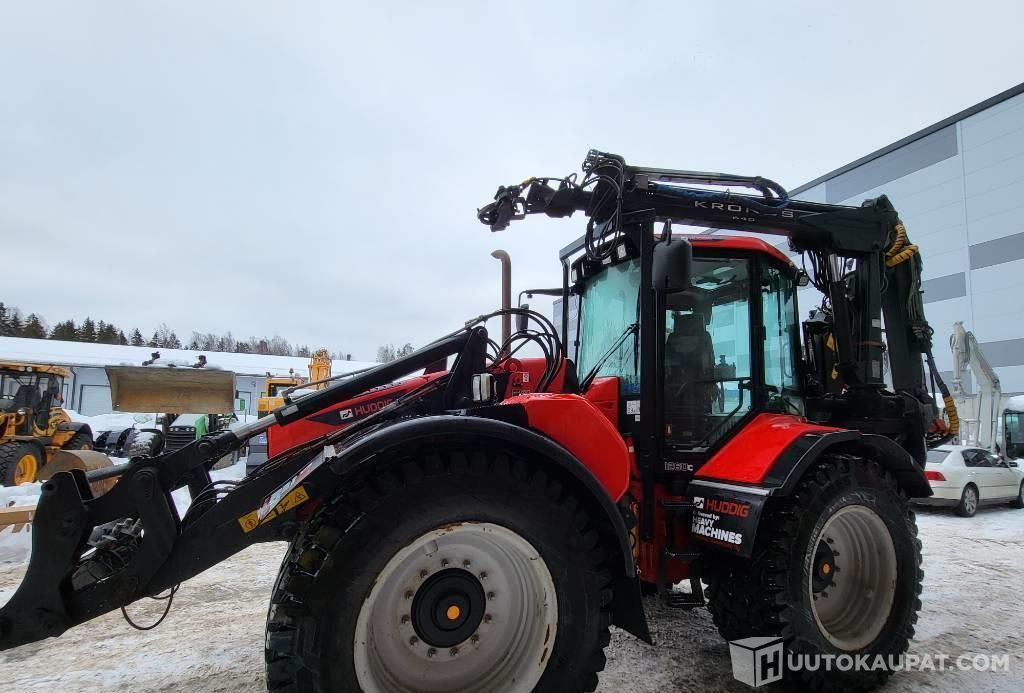 Huddig 1260 C Kronos, 2014, 9 000 h Traktorikuormaaja, Kerava - Gradbeni stroj: slika 4 Huddig 1260 C Kronos, 2014, 9 000 h Traktorikuormaaja, Kerava - Gradbeni stroj: slika 4