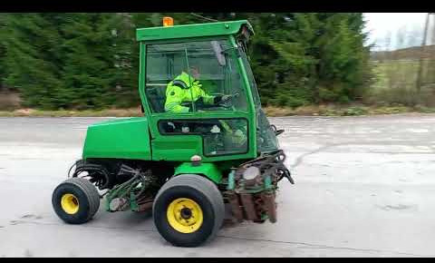 John Deere 3235 kelaleikkuri, 4 WD ja hytti, Hollola - Vrtna kosilnica: slika 2 John Deere 3235 kelaleikkuri, 4 WD ja hytti, Hollola - Vrtna kosilnica: slika 2