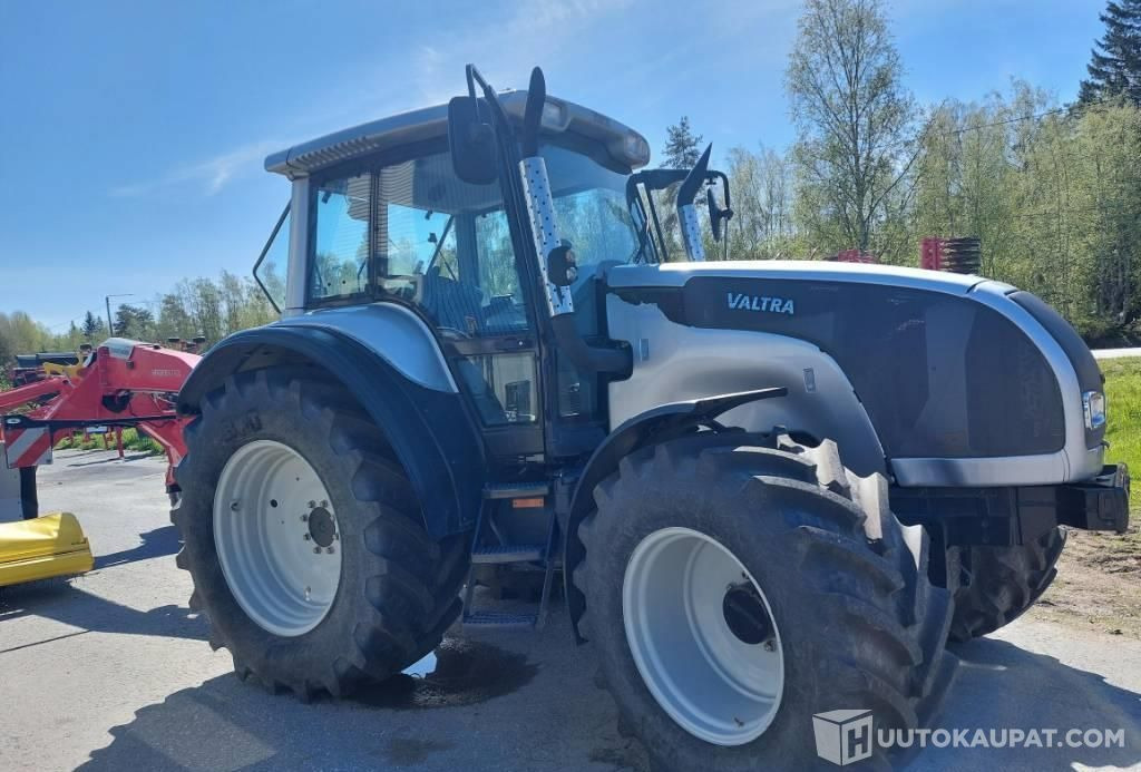 Valtra M 120 E, VAIN 2932 h, Okraspecial, 2004, Kokkola - Kmetijski stroj: slika 2 Valtra M 120 E, VAIN 2932 h, Okraspecial, 2004, Kokkola - Kmetijski stroj: slika 2