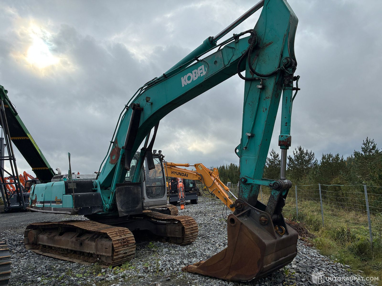 Kobelco SK330LC-6E, 2002, 18 900 h Kaivinkone WTK, Lempäälä - Bager goseničar: slika 1 Kobelco SK330LC-6E, 2002, 18 900 h Kaivinkone WTK, Lempäälä - Bager goseničar: slika 1