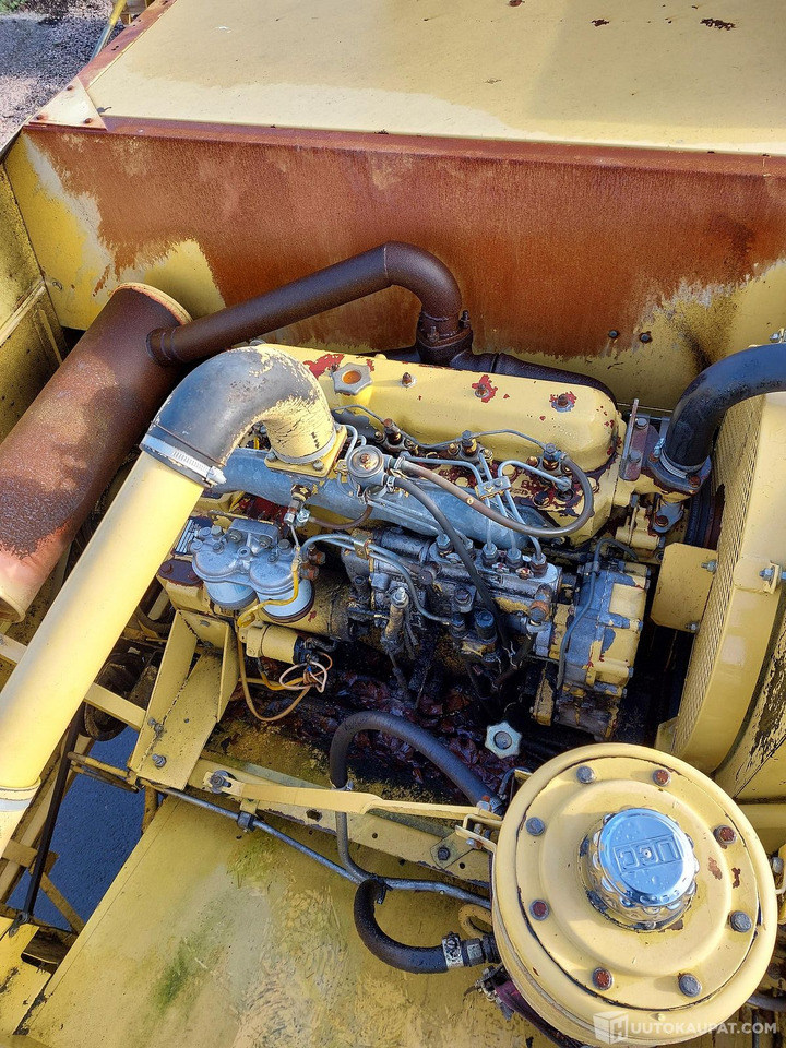 New Holland 8030, 1981 1910h, MTK25, Porvoo lizing New Holland 8030, 1981 1910h, MTK25, Porvoo: slika 10 New Holland 8030, 1981 1910h, MTK25, Porvoo lizing New Holland 8030, 1981 1910h, MTK25, Porvoo: slika 10