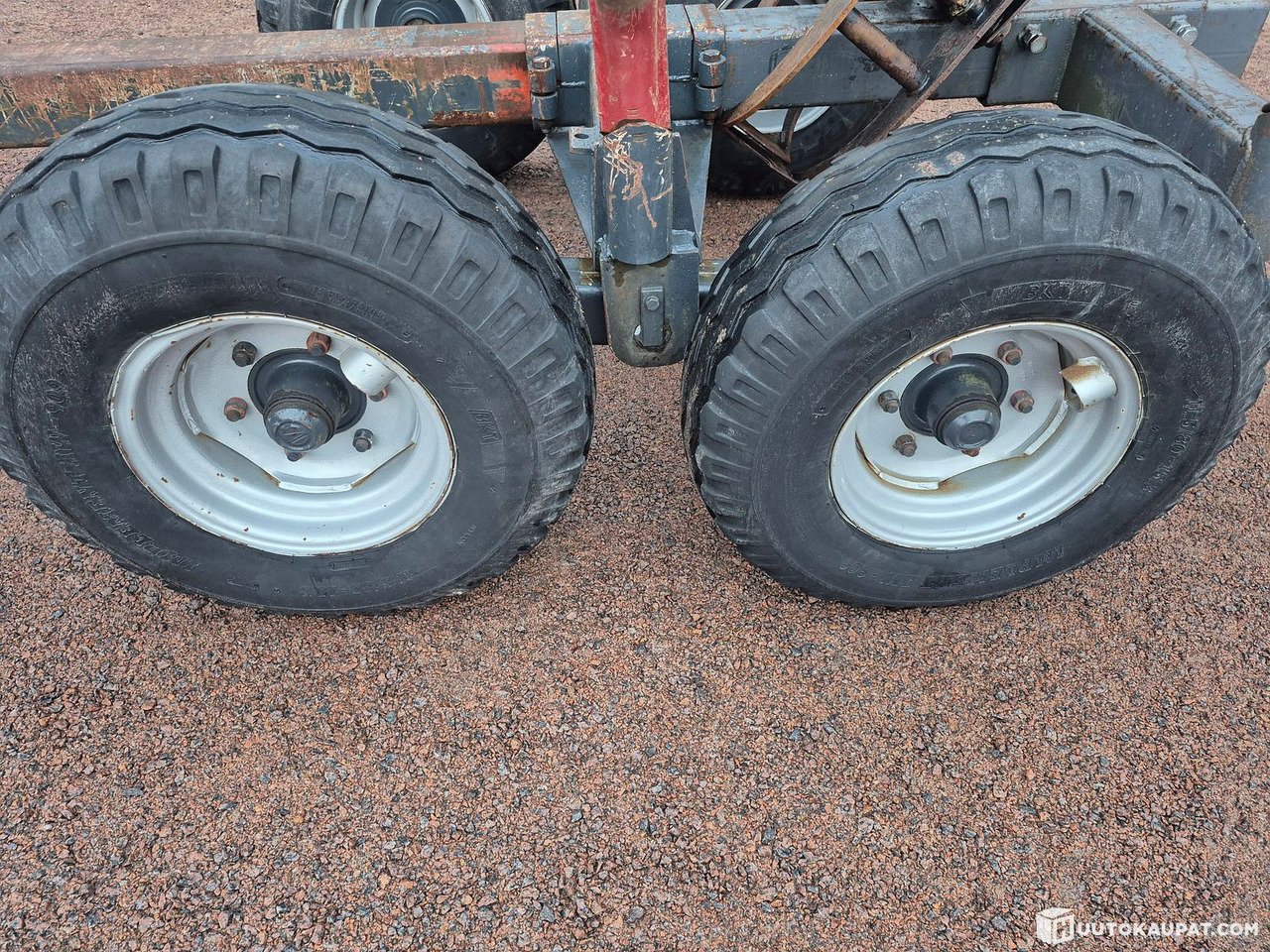 Patu 1800 loader with hydraulic pre-steering + forestry trailer, Honkajoki - Gozdarska prikolica: slika 3 Patu 1800 loader with hydraulic pre-steering + forestry trailer, Honkajoki - Gozdarska prikolica: slika 3