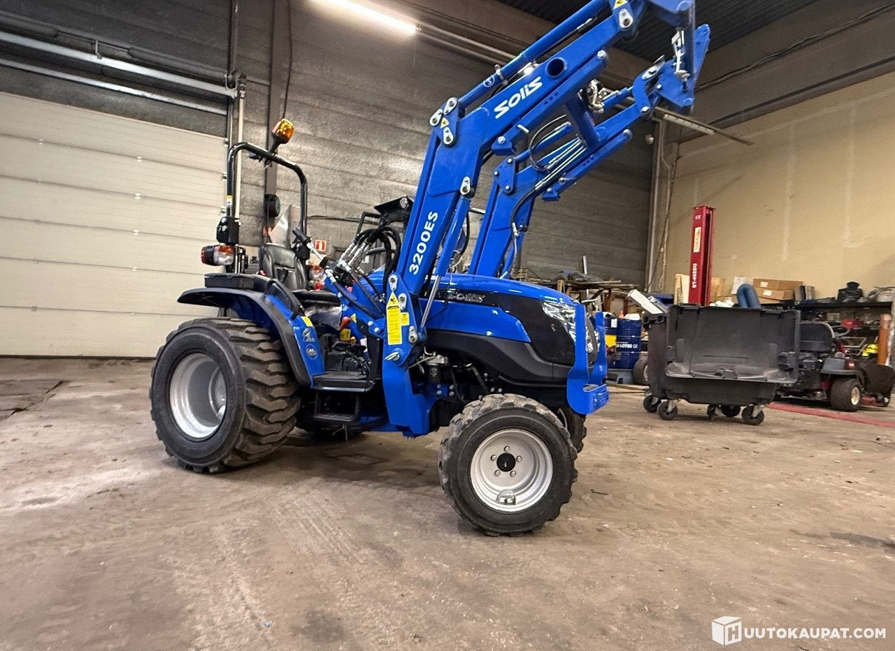 Solis 26 4WD 6+2 with front loader, 2023, 1.3 L, Diesel, 241 h, Helsinki - Mini traktor: slika 3 Solis 26 4WD 6+2 with front loader, 2023, 1.3 L, Diesel, 241 h, Helsinki - Mini traktor: slika 3