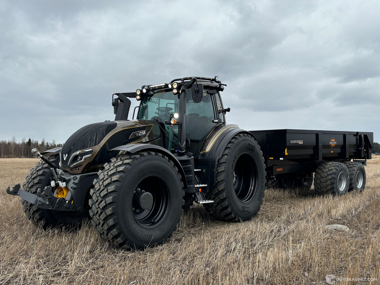 Valtra T 195 + Palmse Trailer, 2024 Tästä kylän komein yhdistelmä!, Kempele - Traktor: slika 1 Valtra T 195 + Palmse Trailer, 2024 Tästä kylän komein yhdistelmä!, Kempele - Traktor: slika 1