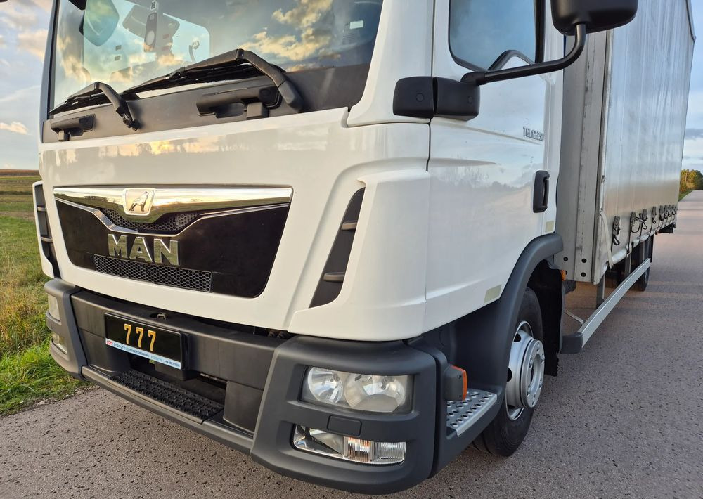 MAN TGL 12.250 6.2m 7.6m HAK AUTOMAT KLIMA 12000kg ESP EURO 6 mega / TOP STAN / okazja nauka jazdy MOŻLIWOŚĆ DOSTOSOWANIA elka - Tovornjak s ponjavo: slika 2 MAN TGL 12.250 6.2m 7.6m HAK AUTOMAT KLIMA 12000kg ESP EURO 6 mega / TOP STAN / okazja nauka jazdy MOŻLIWOŚĆ DOSTOSOWANIA elka - Tovornjak s ponjavo: slika 2