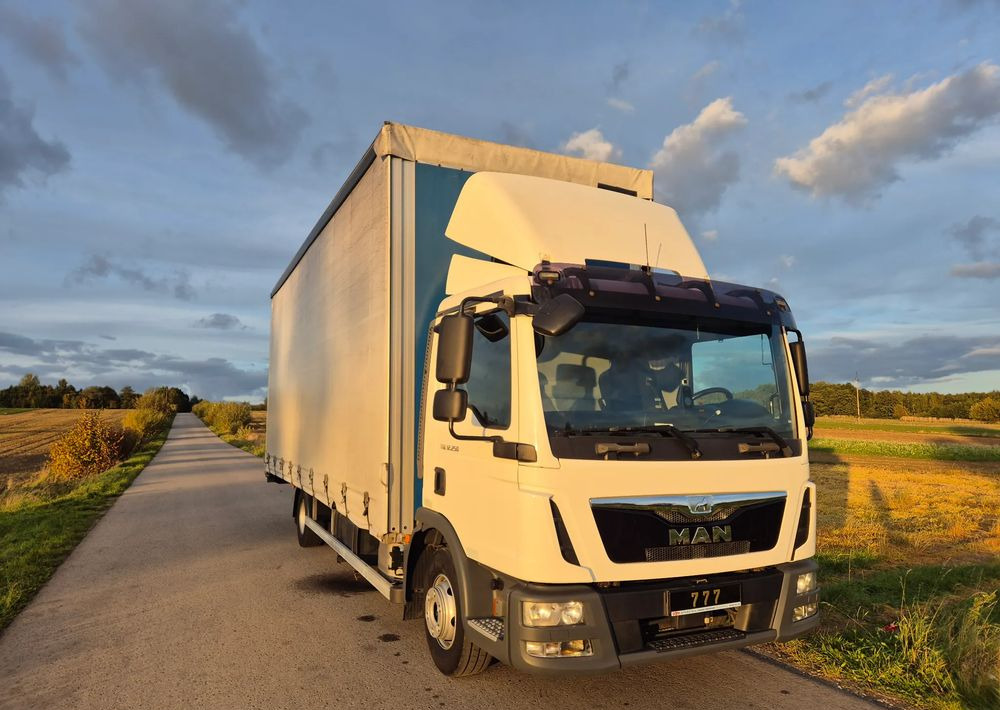 MAN TGL 12.250 6.2m 7.6m HAK AUTOMAT KLIMA 12000kg ESP EURO 6 mega / TOP STAN / okazja nauka jazdy MOŻLIWOŚĆ DOSTOSOWANIA elka - Tovornjak s ponjavo: slika 2 MAN TGL 12.250 6.2m 7.6m HAK AUTOMAT KLIMA 12000kg ESP EURO 6 mega / TOP STAN / okazja nauka jazdy MOŻLIWOŚĆ DOSTOSOWANIA elka - Tovornjak s ponjavo: slika 2