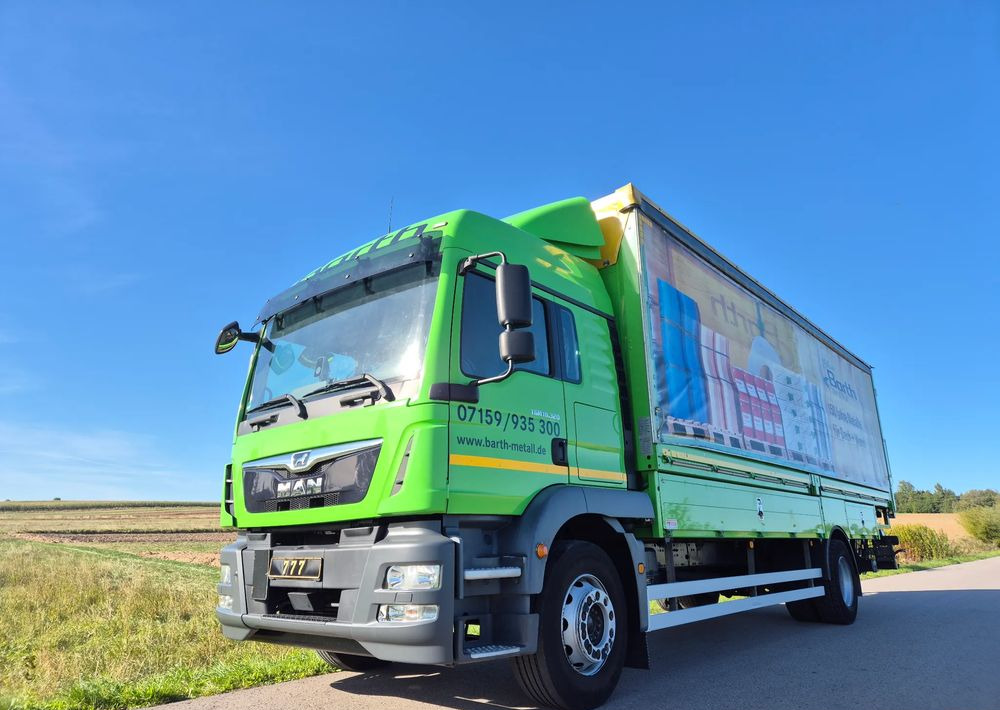 MAN Tgm 18.320 FULL SERWIS UNIKAT TOP ORYGINALNY PRZEBIEG z Niemiec AUTOMAT WINDA ACC Pirelli klima postojowa 18.250 18.290 15.250 15.290 15.320 - Tovornjak s ponjavo: slika 2 MAN Tgm 18.320 FULL SERWIS UNIKAT TOP ORYGINALNY PRZEBIEG z Niemiec AUTOMAT WINDA ACC Pirelli klima postojowa 18.250 18.290 15.250 15.290 15.320 - Tovornjak s ponjavo: slika 2