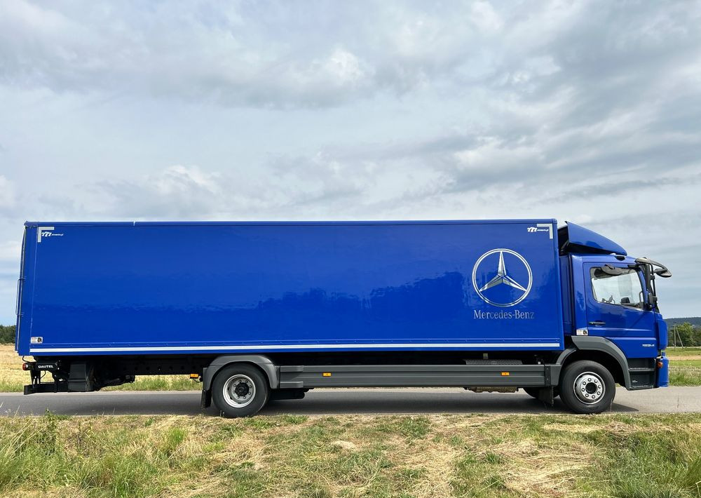Mercedes-Benz Atego 1524 Z Niemiec 8.65m TOP 2018 Przód i tył na poduszkach 15t DMC / TOP STAN - Tovornjak zabojnik: slika 5 Mercedes-Benz Atego 1524 Z Niemiec 8.65m TOP 2018 Przód i tył na poduszkach 15t DMC / TOP STAN - Tovornjak zabojnik: slika 5