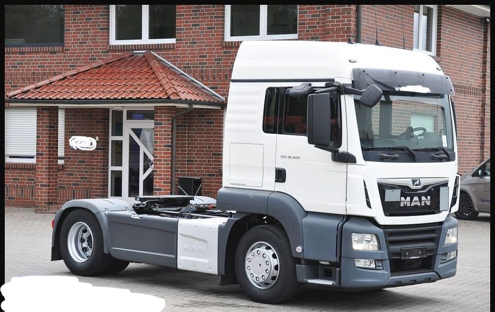 MAN TGS 18.420 2019 NAUKA JAZDY POLIFT ELKA AUTOMAT 4x2 STANDARD 315/70r22.5 SUPER STAN TGX 470 460 420 430 500 510 400 360 410 - Vlačilec: slika 4 MAN TGS 18.420 2019 NAUKA JAZDY POLIFT ELKA AUTOMAT 4x2 STANDARD 315/70r22.5 SUPER STAN TGX 470 460 420 430 500 510 400 360 410 - Vlačilec: slika 4