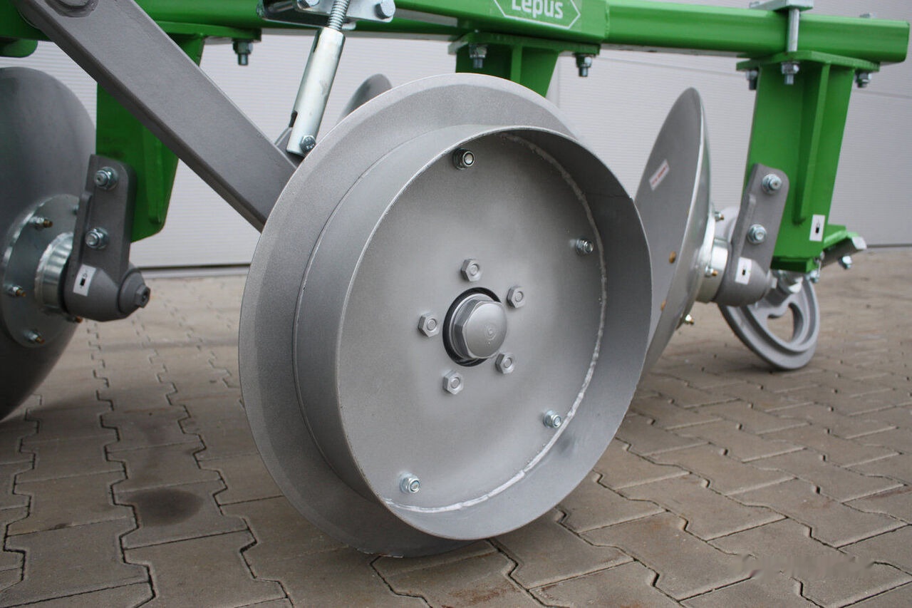Bomet U040/2 1,2m, 4 talerzowy Lepus - Plug: slika 4 Bomet U040/2 1,2m, 4 talerzowy Lepus - Plug: slika 4