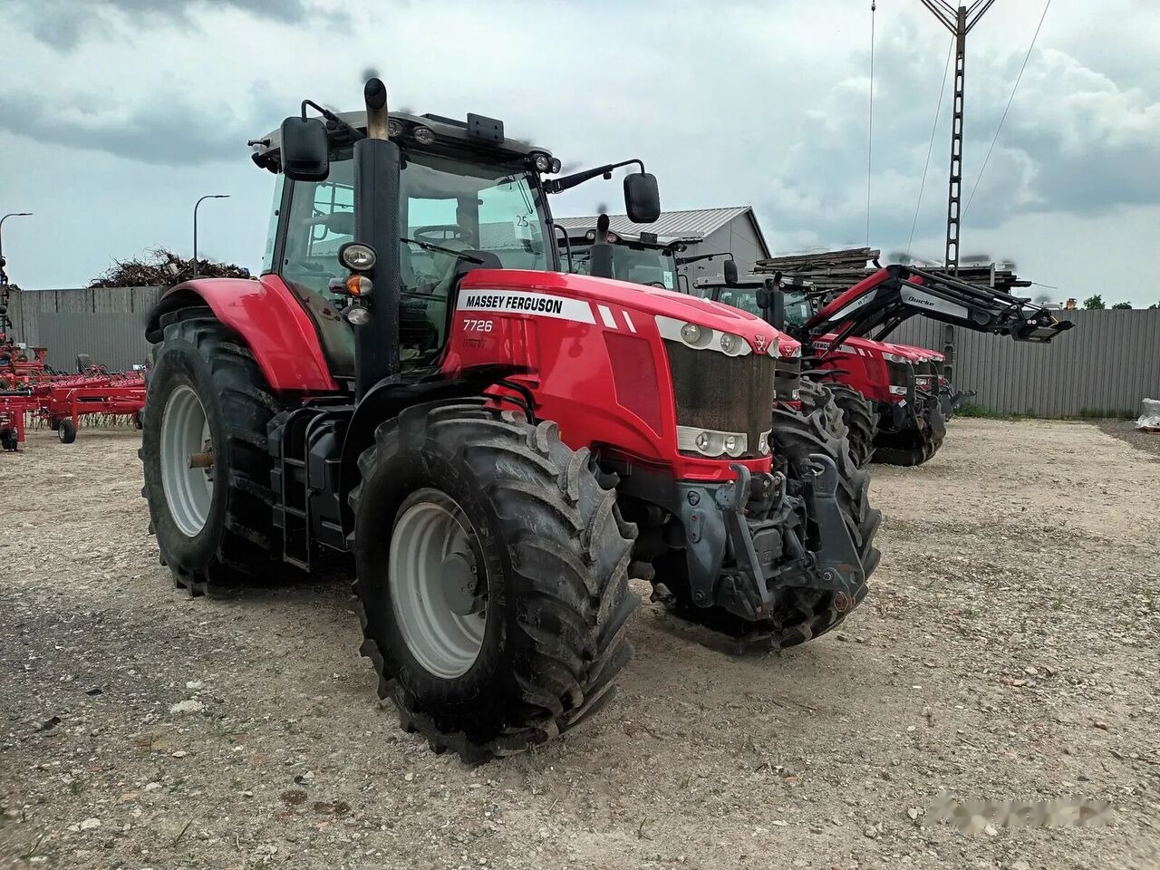 Massey Ferguson 7726 Dyna VT - Traktor: slika 1 Massey Ferguson 7726 Dyna VT - Traktor: slika 1