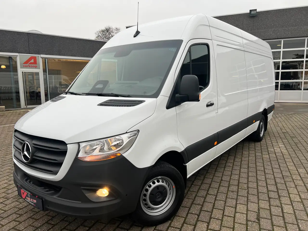 Mercedes-Benz Sprinter 317 L3H2 (48.500€ex) Facelift | 3.5T Trekhaak - Furgon: slika 3 Mercedes-Benz Sprinter 317 L3H2 (48.500€ex) Facelift | 3.5T Trekhaak - Furgon: slika 3
