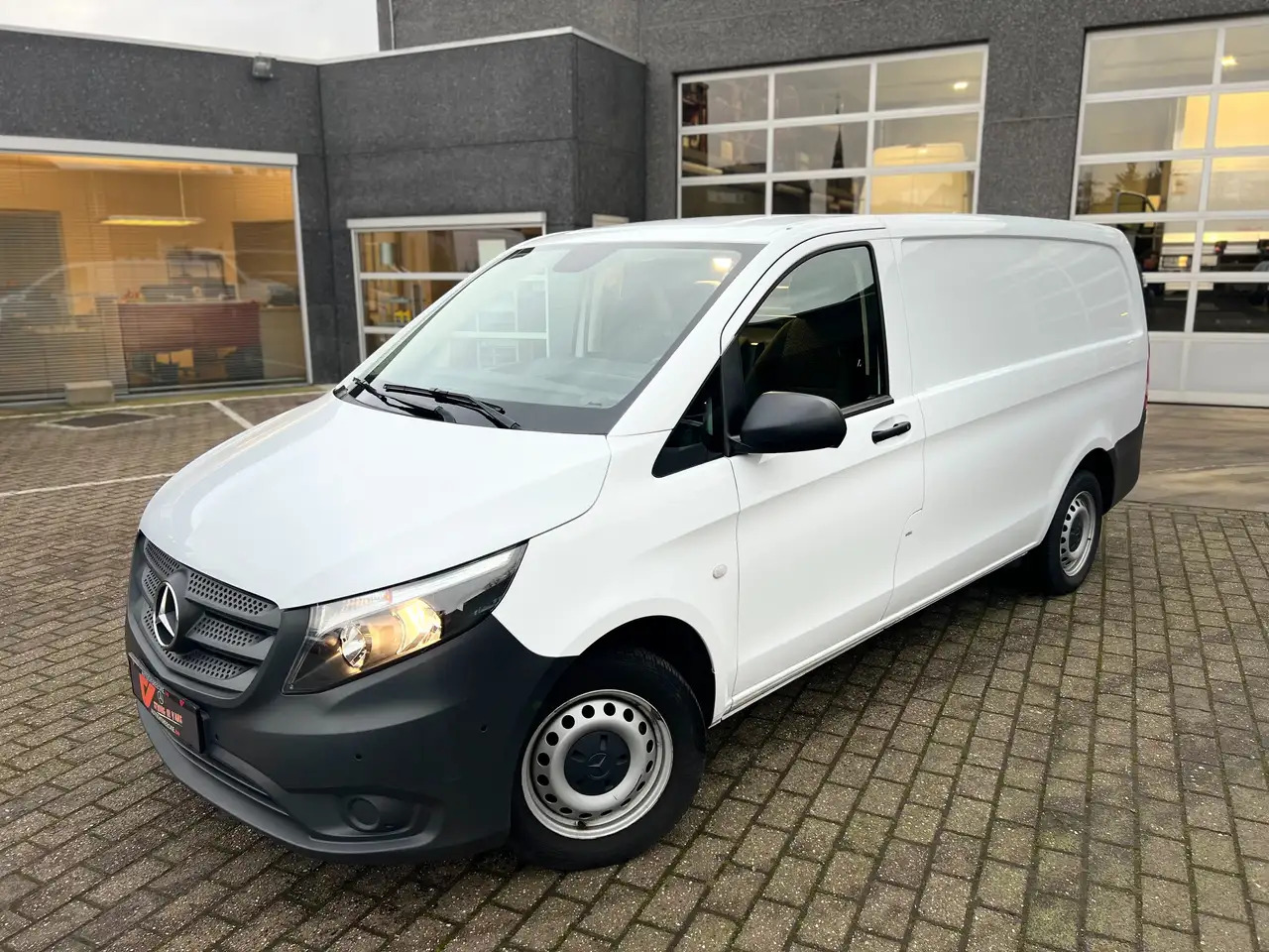Mercedes-Benz Vito 114 PERFECT TOOL A2/L2 (28.900ex.) Camera|AUDIO40 - Furgon: slika 2 Mercedes-Benz Vito 114 PERFECT TOOL A2/L2 (28.900ex.) Camera|AUDIO40 - Furgon: slika 2