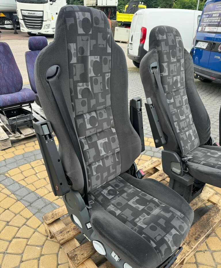 Mercedes-Benz ACTROS MP 2 MP 3 AXOR truck - Sedež za Tovornjak: slika 2 Mercedes-Benz ACTROS MP 2 MP 3 AXOR truck - Sedež za Tovornjak: slika 2