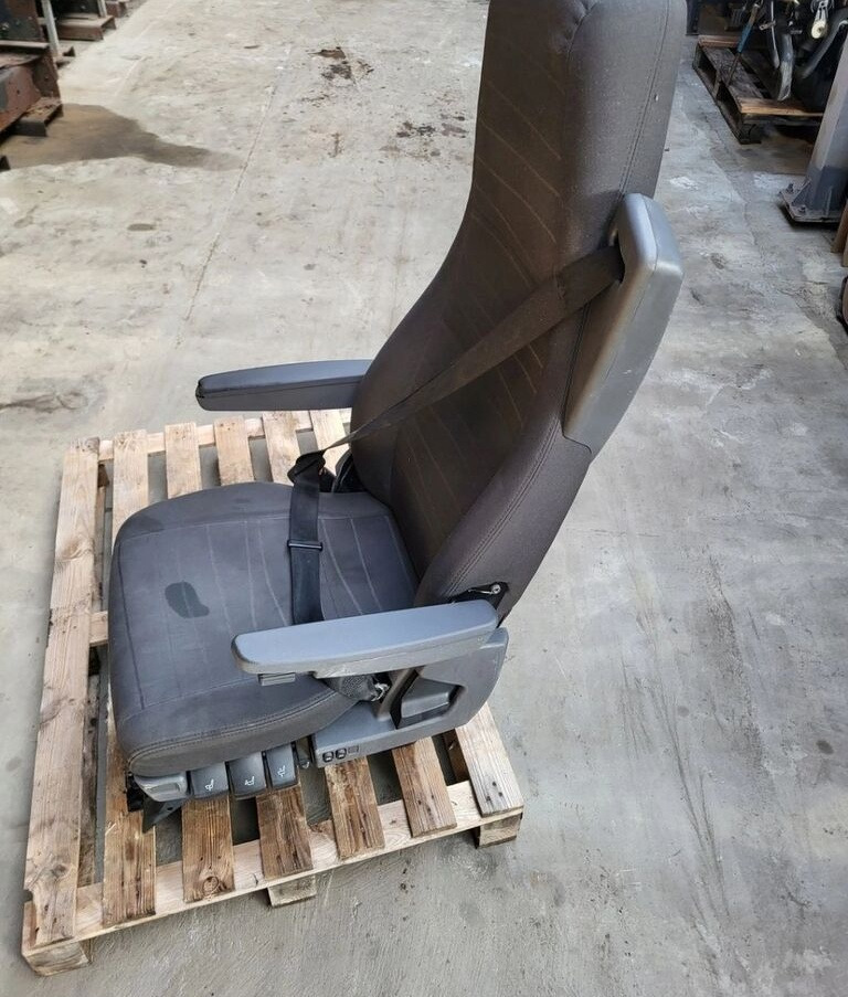 Scania R Euro 6 2189660 Scania R Euro 6 2189660 truck - Sedež za Tovornjak: slika 1 Scania R Euro 6 2189660 Scania R Euro 6 2189660 truck - Sedež za Tovornjak: slika 1