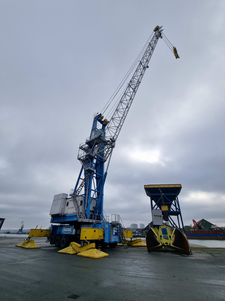 Fantuzzi MHC 130 - Pristaniška oprema: slika 2 Fantuzzi MHC 130 - Pristaniška oprema: slika 2