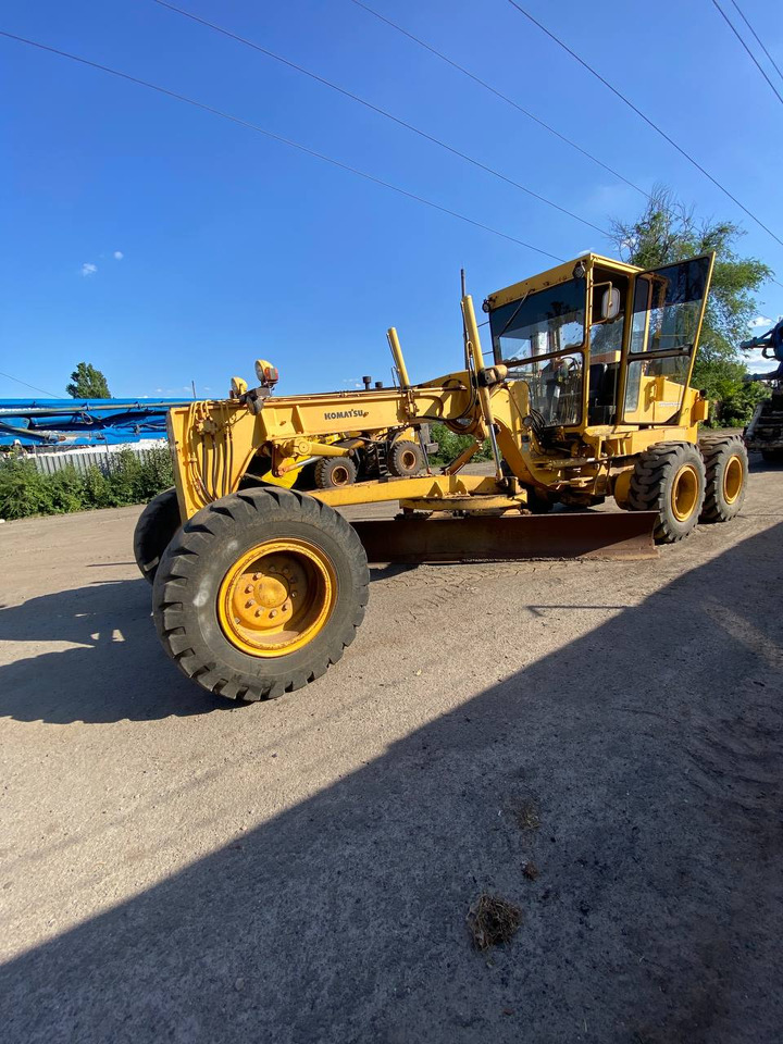 KOMATSU GD661А-1 - Greder: slika 1 KOMATSU GD661А-1 - Greder: slika 1