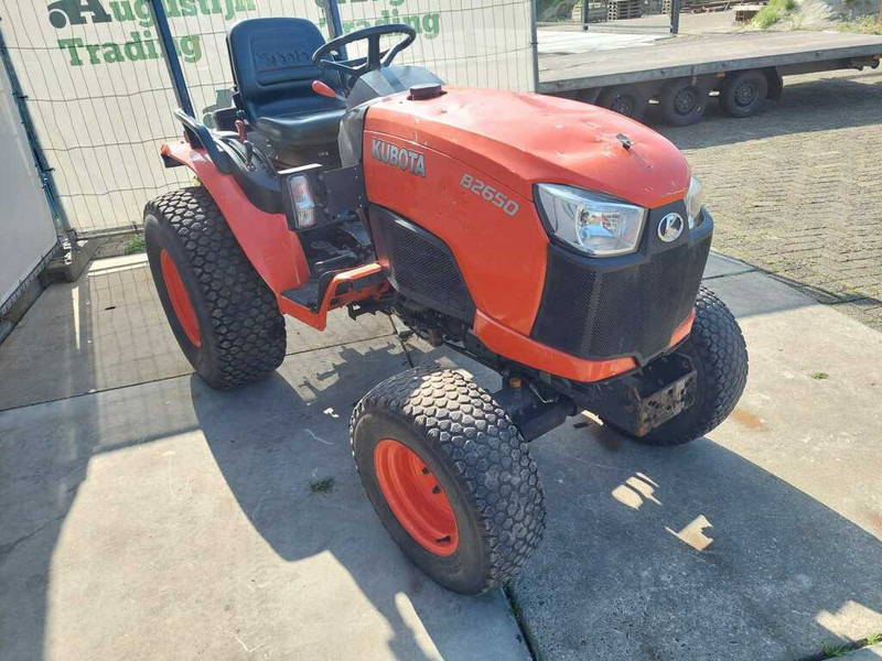 Kubota B 2650 HST - Traktor: slika 2 Kubota B 2650 HST - Traktor: slika 2