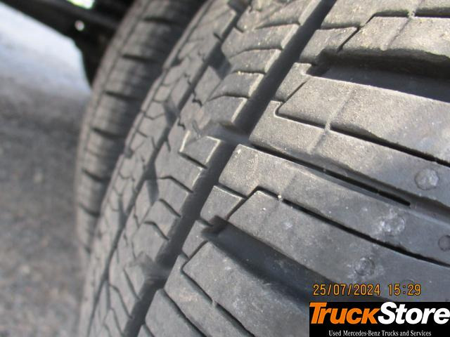 FUSO Canter 3C15 - Dostavno vozilo z zabojnikom: slika 5 FUSO Canter 3C15 - Dostavno vozilo z zabojnikom: slika 5