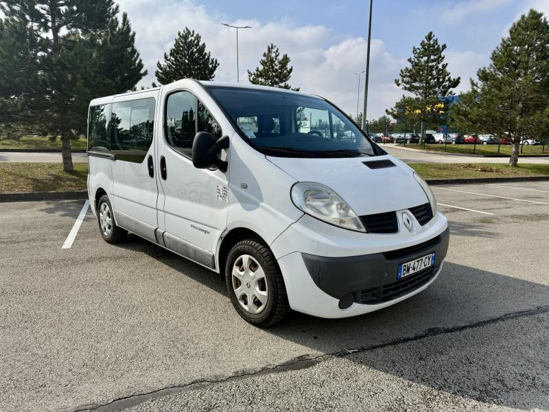 Renault Trafic - Potniški kombi: slika 4 Renault Trafic - Potniški kombi: slika 4