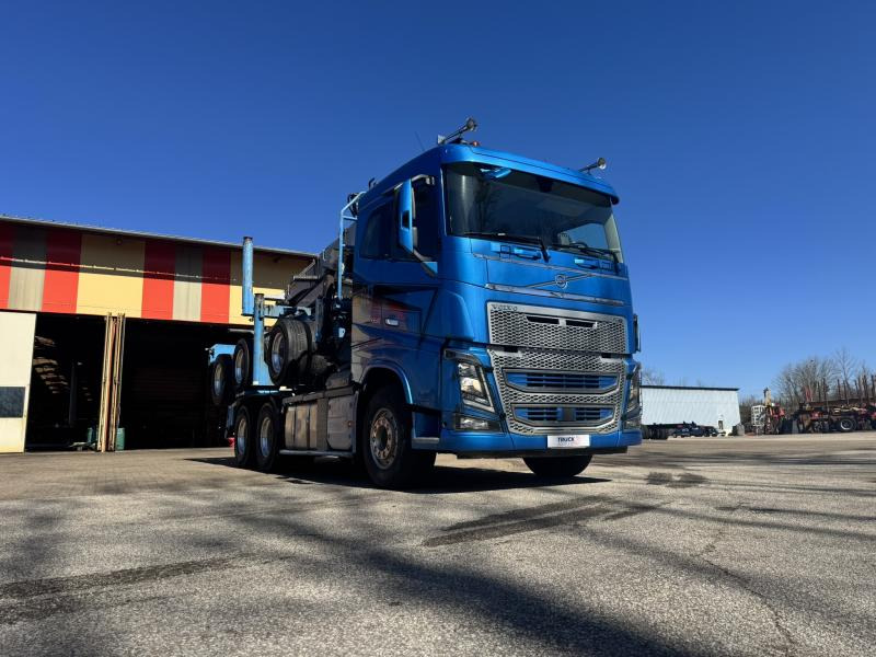 Volvo FH16 - Tovornjak, Tovornjak z dvigalom: slika 1 Volvo FH16 - Tovornjak, Tovornjak z dvigalom: slika 1